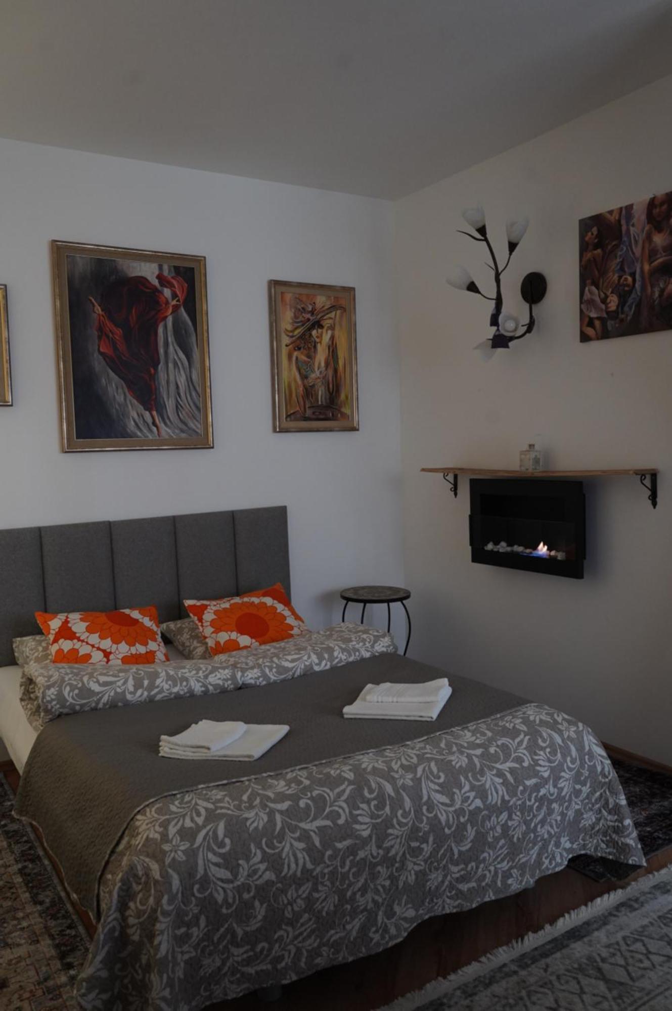 Lumiere Apartment